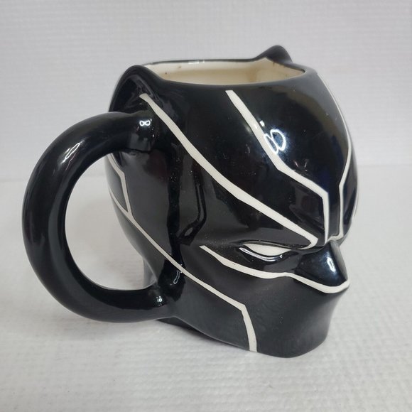 FAST SHIPPING! MARVEL BLACK PANTHER 20 OZ SCULPTED CERAMIC MUG - Picture 1 of 5